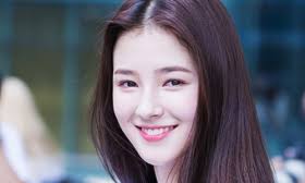 Mỹ nhân đẹp nhất hành tinh 2023' biến hóa sắc đen