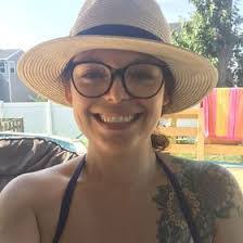 Gina Carlucci's Instagram, Twitter & Facebook