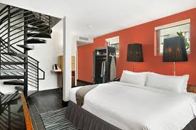 Find hotels and other accommodations near art deco welcome center, bass museum of art, and fillmore miami beach. Hotel In The Heart Of South Beach Miami With Beach Views Fairwinds Hotel