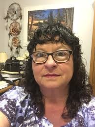 Lori Ebeling's Instagram, Twitter & Facebook