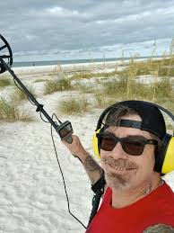 The Detector Went Crazy Right Here! 😱