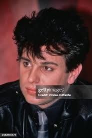 2.823 fotos e imágenes de alta resolución de Roger Piel