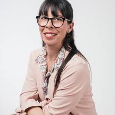 J'ai le plaisir de vous annoncer que j'occupe désormais le poste de  directrice générale adjointe à la Féderation des cooperatives d'habitation  du Royaume du Saguenay-Lac-St-Jean.