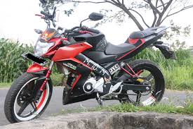 Yamaha new vixion advance merah konsep modif full fairing depan model. Intip Modifikasi Vixion Ala Street Figter Pakai Taillight R25 From Licos Lightning Community Salatiga Aripitstop