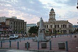 Port elizabeth, often known by its initials pe, or as ibhayi in xhosa (officially renamed gqeberha ᶢǃʱɛ̀béːxà on 23 february 2021), is a major seaport city and the most populous city in the eastern. Gqeberha Wikipedia