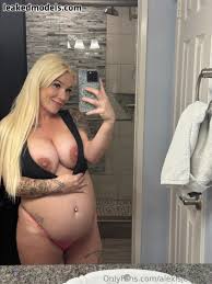 Alexis Bailey  alexis_bailey  alexispregnant23  gr33dygirl Голе  фотографије OnlyFans 8 - Leaked Models