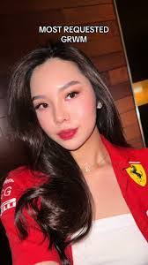 Gwendolyn Ashley's Instagram, Twitter & Facebook