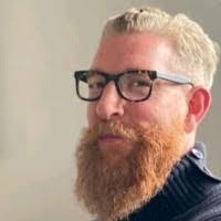 Leslie Somerville's Instagram, Twitter & Facebook