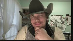 Music Fest Fridays: Randall King performs 'I'll Be Home For Christmas'