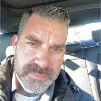 200+ perfiles de «Karr»