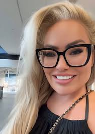 Let's welcome our new members! Ramona Larrison, Rosetta Ogrizek, Eugene  War, Emma Mubaiwa, Anne Meurk, Linda Fransen, Barbara Benson, Tarra  Calleya, Suzan Dhlamini, Rauni Vilmunen, Sam Ann, Marguerite Carriere, Dawn  Guglielmi, Jasmine