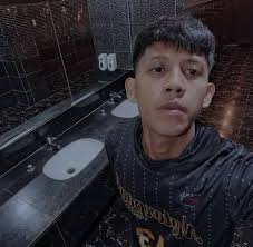 De'Aaron Fox got a haircut in quarantine! 😳 Thoughts?