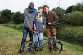 How to ride a bike with no hands. Yusuf Muhammads Revolutionary Technology Helps Teenager With No Hands Or Feet Ride A Bike For The First Time Born To Engineer