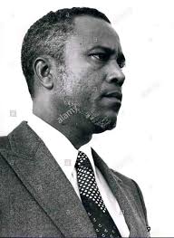 NESTE DIA DE 30 DE MAIO DE 2009 FALECIA LUIZ CABRAL O 1º PRESIDENTE DA  GUINÉ BISSAU Luiz Cabral faleceu a 30 de maio de 2009, foi estadista, foi o  1º presidente