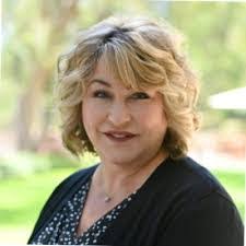 Chandra Palmerino's Instagram, Twitter & Facebook