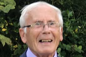 Tributes paid to legendary sports journalist Brendan Mooney