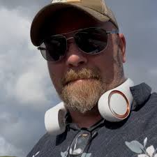 Bigfoot road crossing reported S of Blairsville(Union Co., Ga) last Friday.  A very nice retired couple called yesterday to report they clearly observed  a brown Sasquatch lumber across Hwy 129(almost to 180)