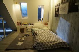 Kamar tidur merupakan tempat di mana anda dapat meringankan tubuh dan membersihkan pikiran anda dari hari yang melelahkan. Desain Kamar Tidur Ala Korea Yang Bikin Betah Di Rumah Gwiyoepta Yukepo Com
