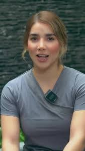 Jeannette Cardona's Instagram, Twitter & Facebook