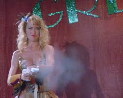 Picasso trigger (released in the philippines as secret agent 7) is a 1988 action adventure film starring steve bond, dona speir, hope marie carlton, roberta vasquez, cynthia brimhall, and harold diamond.it was written and directed by andy sidaris and it's the third installment in the triple b series. Film Fan Picasso Trigger 4 Stars