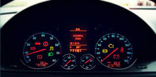 Martori bord skoda octavia 2. Martorii Din Bord Ce Inseamna Si Ce Trebuie Sa Faci Cand Se Aprind