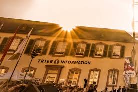 Heures de soleil par mois. Contact Horaires D Ouverture Contact Horaires D Ouverture Tourist Information Trier