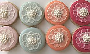 Our restaurant brings friends and families. Meet Laura Theising Of Sugar Momma Custom Cookies Paula Deen