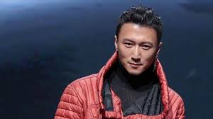 Jun 11, 2021 · 《上海國際電影節》開幕禮今晚（11日）舉行，英皇電影《怒火》兩位男主角甄子丹和謝霆鋒已率先現身，2人一紅一黑，西裝骨骨，子丹更是滿場飛，極受歡迎，成為紅地氈的焦點。 Il2rwbeezb1z5m