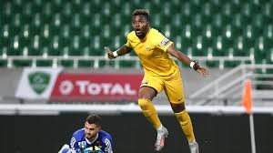 Gabonlu forvet, ligin yeni gol kralı oldu. National Avec Aaron Boupendza Le Tours Fc Va Peut Etre Trouver Son Buteur