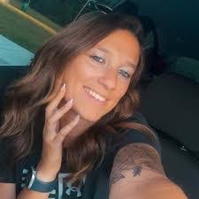 Amber Kishbaugh's Instagram, Twitter & Facebook