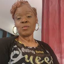 Lynette Beasley's Instagram, Twitter & Facebook