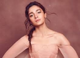 From classic beauties to drop dead gorgeous models, this list features the most stunning celebrity women of 2020. Top 10 Most Beautiful Indian Women Of 2020 Checkout