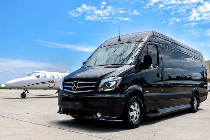 The Best Corporate Transportation in Northern Michigan - Grand Traverse  Tours