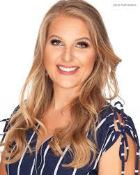 Beautiful Headshot of Ashley Lynne Roady