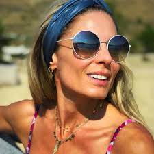 Πλέον έχει ξαναγίνει η παλιά καλή σοφία, αλλά γνώμη δεν αλλάζει και παραμένει στην. View Katerina Laspa Pictures Russia Hot News