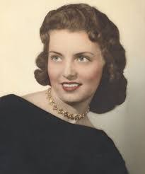 Lisa Humpert's Instagram, Twitter & Facebook