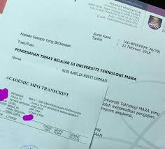 100% 100% found this document useful, mark this document as useful. Apa Beza Mini Transkrip Vs Transkrip Penuh