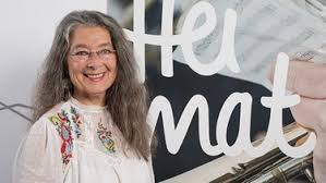 Die moderatoren begleiten die hörer. Unsere Moderatoren Die Gesichter Zu Den Stimmen Radio Br De