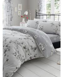 Style your bed with beautiful floral duvet covers. Floral Duvet Covers And Flower Wallpaper