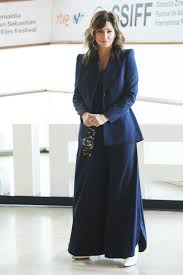 Уоллес шоун, майкл гарви, дэмиан чапа и др. Gina Gershon At Rifkin S Festival Photocall At 68th San Sebastian Film Festival 2020 09 18 Celebskart