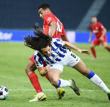 Timo werner (rb leipzig) left footed shot from very close range to the centre of the goal. Wnh52xcix913xm