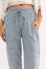 The 9 Best Linen Pants To Rock All Summer 2020 Casual Cool Chic Linen Pants Women Pull On Pants Linen Pants Outfit