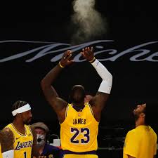 Let everyone know where your allegiance lies. L A Lakers Iron Man Lebron James Doesn T Need Load Management Sports Illustrated La Lakers News Analysis And More