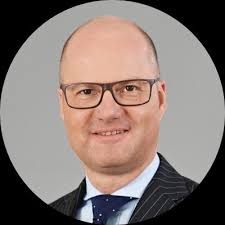 Sonja Álvarez Sobreviela auf LinkedIn: #kretschmann #weltmarktführer #ampel  #ki #pisa #digitalpakt #mond #mars…