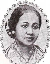 Vector kartini png collections download alot of images for vector kartini download free with high quality for designers. Kartini Chocolate Supporting Women And Farmers In Every Bar I Lab At Uva