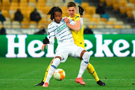 Gerson rodrigues plays football with a small. Europa League Nachteil Gerson Rodrigues Dynamo Kiew Verliert Zu Hause Gegen Villarreal Mit 0 2 Tageblatt Lu