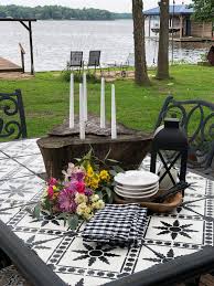 How To Update An Old Tile Table Stenciled Table Ideas Diy Table Stencil How To Stencil Tiles Hipandhumblestyle In 2020 Outdoor Tiles Tile Patio Table Tile Tables