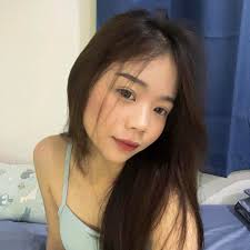 斗湖美眉们，小编有新开服装店要介绍给大家🔥🔥那就是👉🏻👉🏻Funny Onny👗👡👒 你也喜欢韩式穿搭风格吗？  百变的韩式穿搭那么受欢迎，可以甜美更可以霸气。  虽然小编是男孩👦🏻但进去看到漂亮韩系列的服装忍不住看多一眼，想买但是不怎么会搭配衣服⁉️没关系，老板娘会为 ...