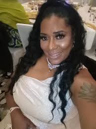 Who are the descendants of Lil Buck Sinegal?