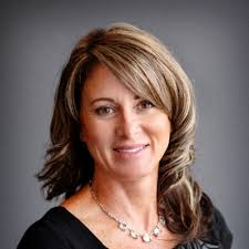 We are excited to welcome Leslie Croft as the new Director of Sales and  Marketing at Bedrock Communities!